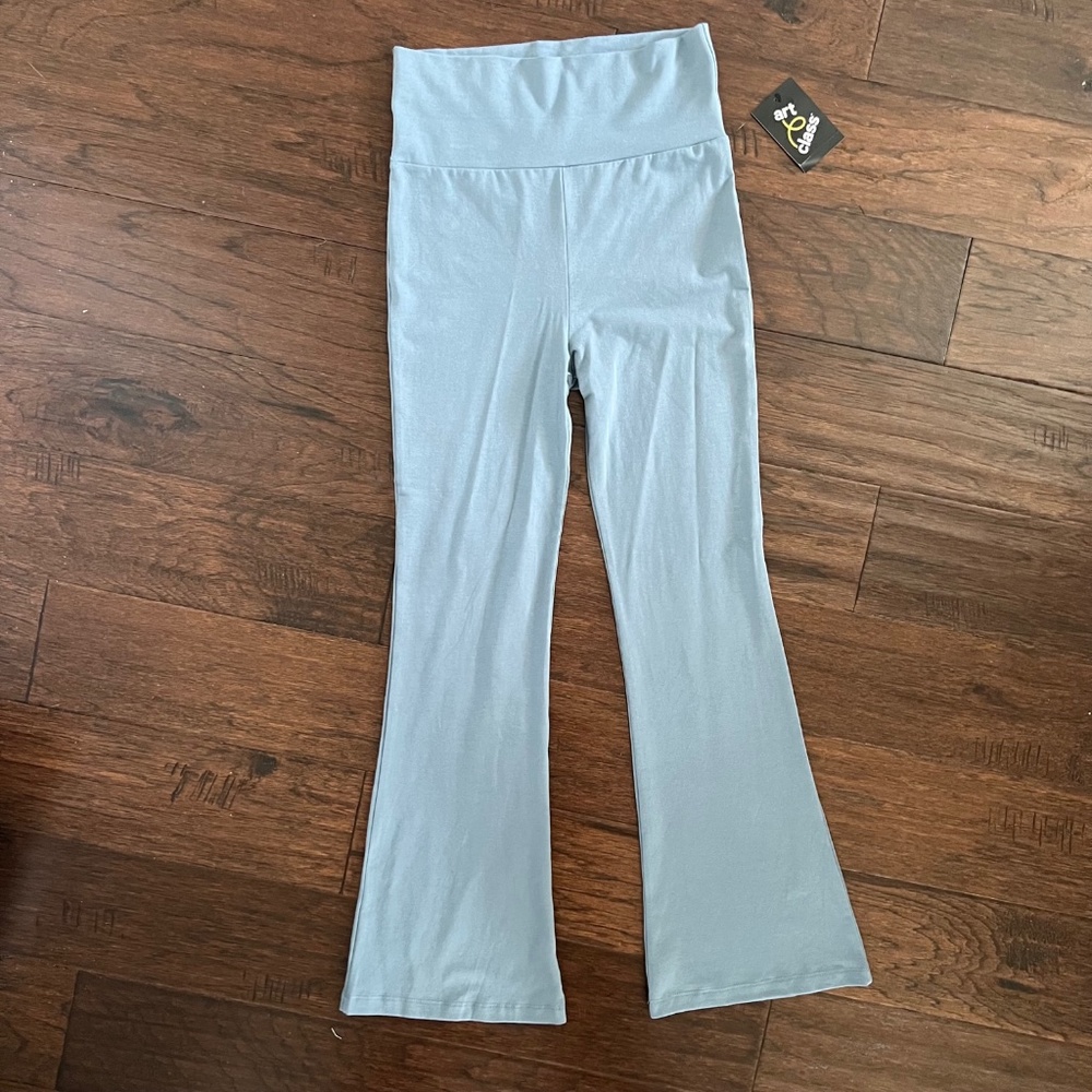 Art Class Brand wide leg blue leggings. Size L (10-12)